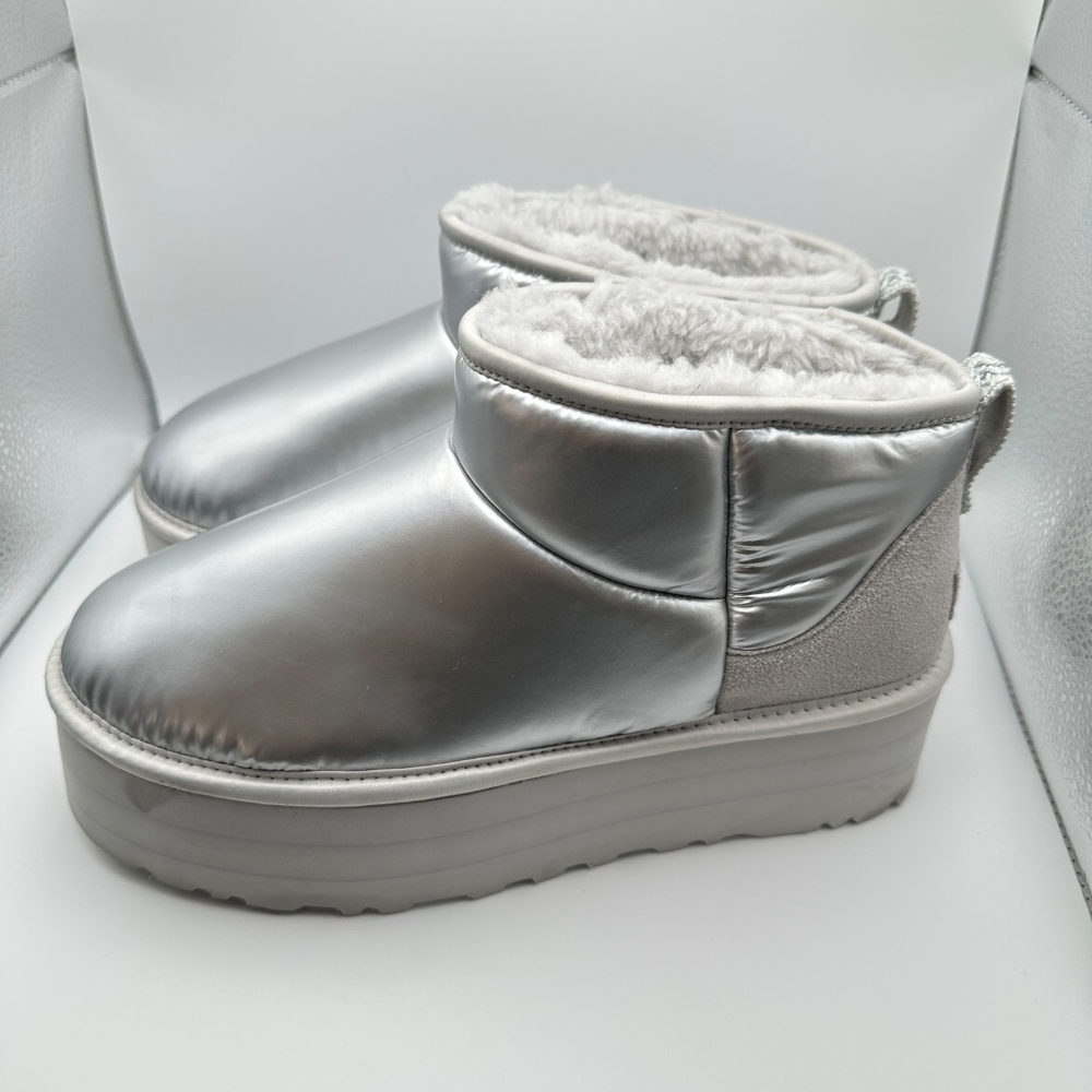 UGG Siver Women's Classic Ultra Mini Platform Hi Shine boot Size 9 - Picture 4 of 9